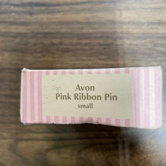 Avon Pink Ribbon Pin Gold Tone Rhinestone Support Awareness Brooch - Picture 6 of 7